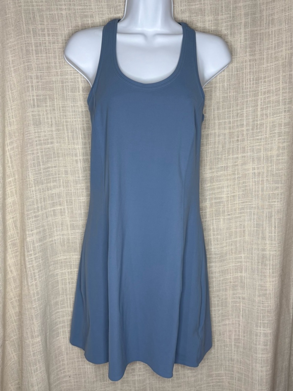 Athleta On My Way dress in Cottage Blue Scoop-Neck Racerback Mini Dress sz sp